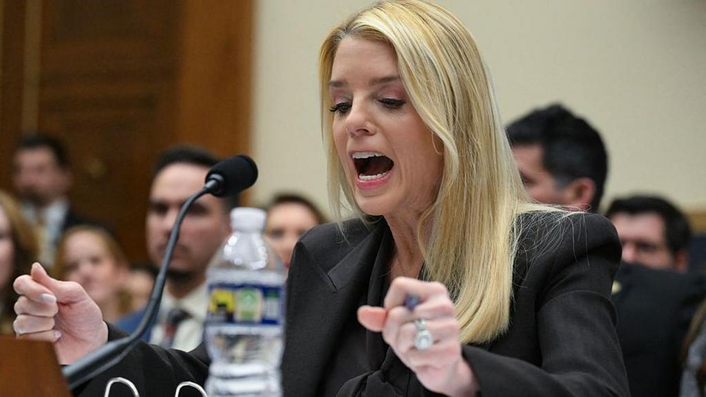 BBC News: “DOJ doing everything to shed light on shootings of Alex Pretti and Renee Good” – Bondi