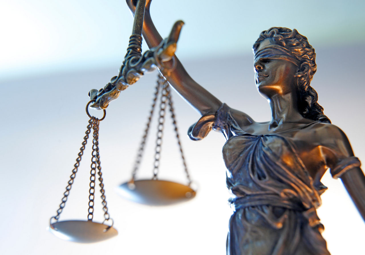 Judiciary Democrats Demand DHS and ICE Rescind Memo Authorizing Warrantless Home Raids - Related Image
